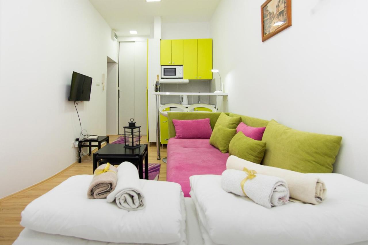 Balkan-Inn Apartment Terazije Belgrado Esterno foto
