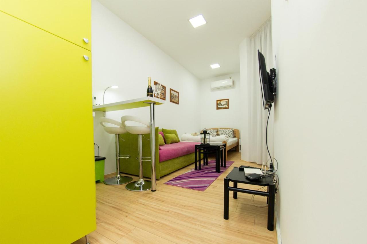 Balkan-Inn Apartment Terazije Belgrado Esterno foto