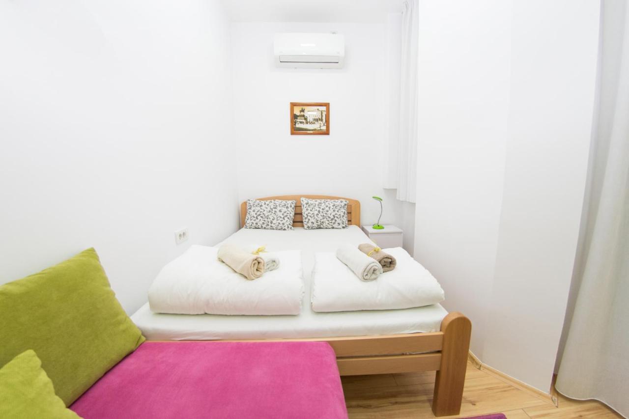 Balkan-Inn Apartment Terazije Belgrado Esterno foto