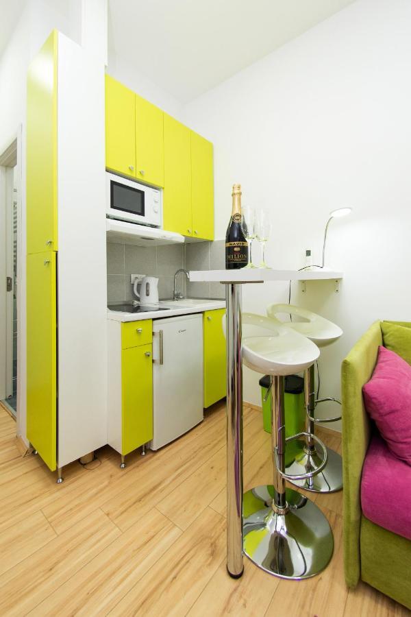 Balkan-Inn Apartment Terazije Belgrado Esterno foto